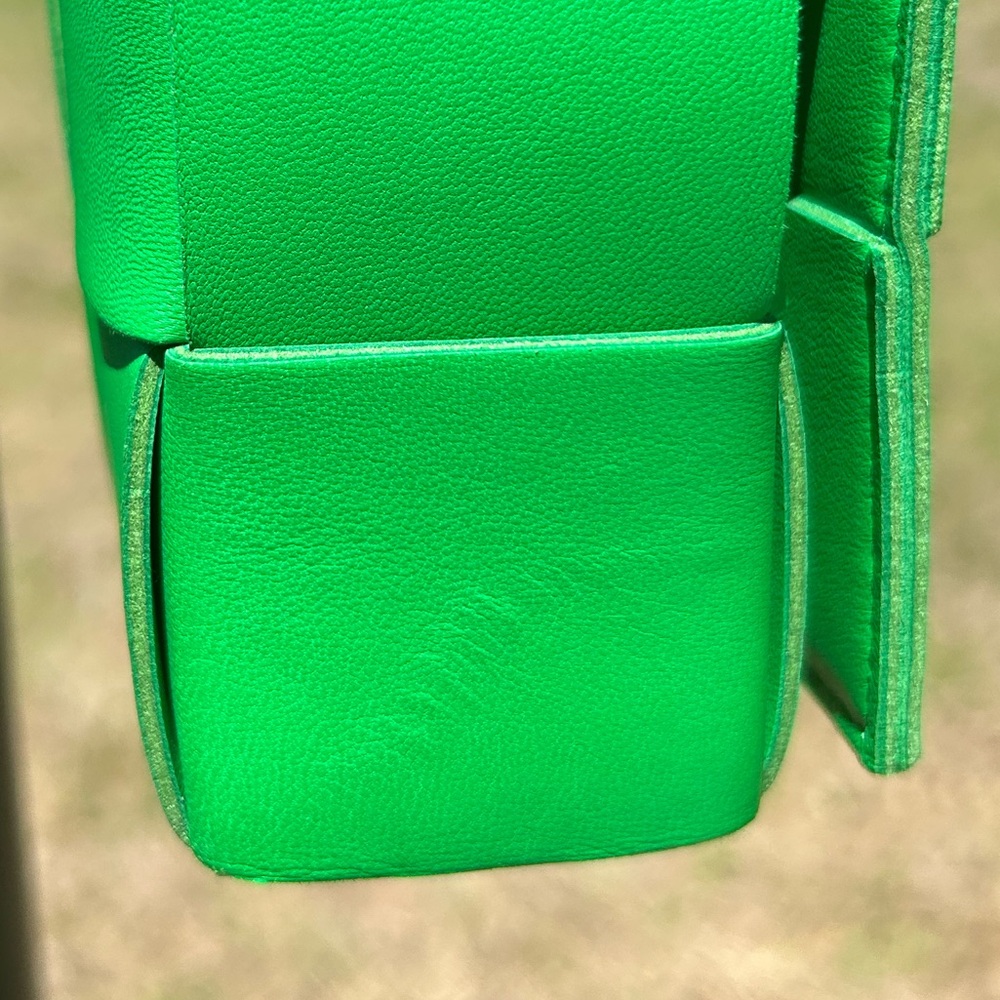 New pre-authenticated Bottega Veneta bag with dust bag - Picture 15 of 16
